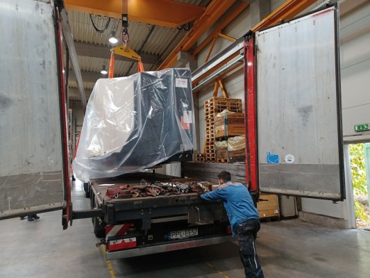 OUR NEW DMG MACHINING CENTER HAS ARRIVED