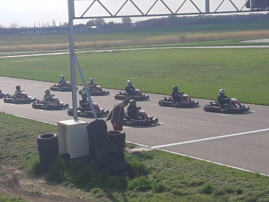 Céges gokart versenyt szerveztünk