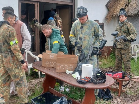 Csapatépítőt szerveztünk: Paintball csata Siófokon!