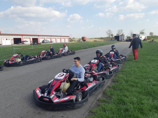 FIRMEN GOKART WETTBEWERB