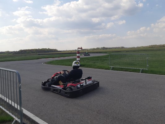 COMPANY GOKART COMPETITION