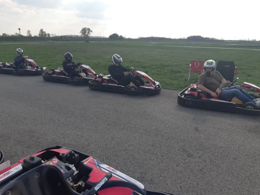 FIRMEN GOKART WETTBEWERB