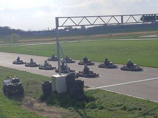 Céges gokart versenyt szerveztünk