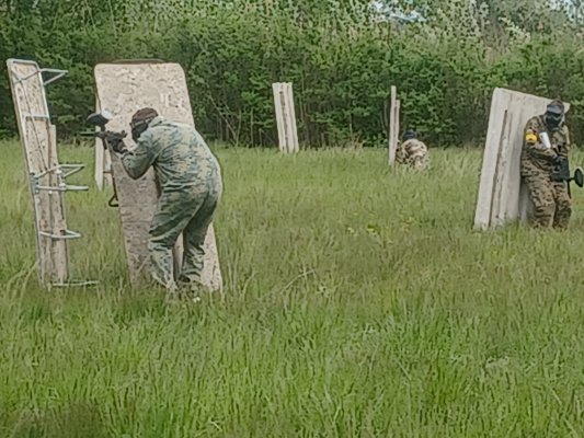 Csapatépítőt szerveztünk: Paintball csata Siófokon!