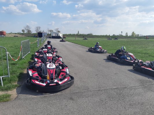 FIRMEN GOKART WETTBEWERB