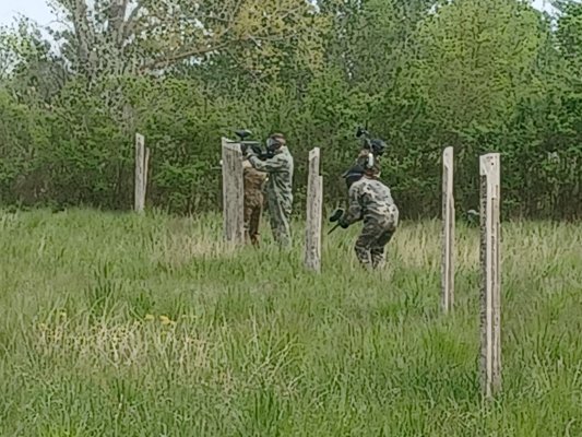 Csapatépítőt szerveztünk: Paintball csata Siófokon!