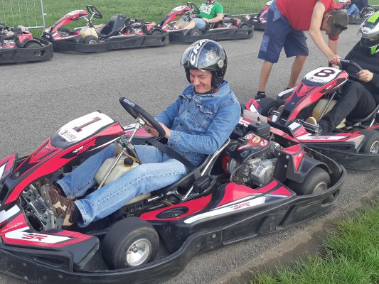 COMPANY GOKART COMPETITION